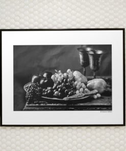 Black-Apples-print-photography-wall-art-galliani-collection-framed